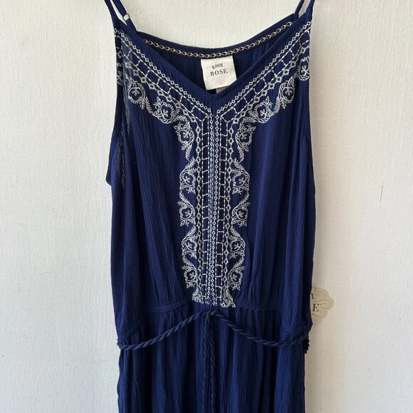 Knox Rose Maxi Dress Womens Medium Navy NWT Boho Embroidered Side Slits Strappy - Picture 4 of 9